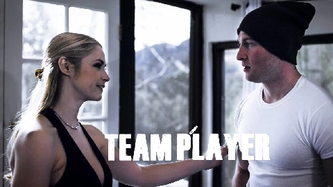 Team Player in HD - Sarah Vandella