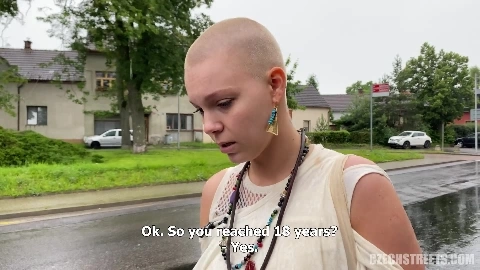 Laura - Bald Rebel - E126