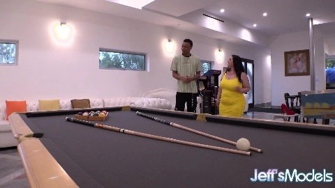 Fat Pool Hustler Bangs A Black Dude - Amanda Thickk