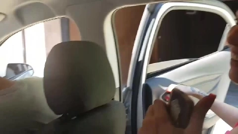 Safada Chupando Gostoso No Carro E Dando O Cu - Loupan