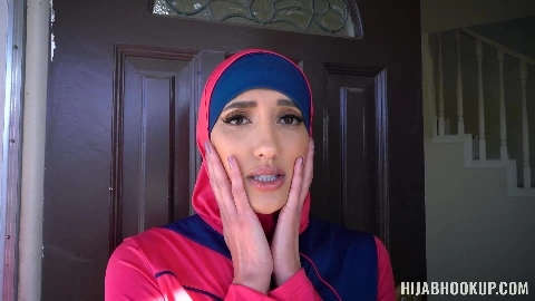 Chloe Amour - HijabHookup