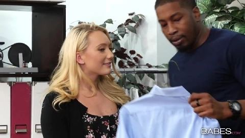 Personal Shopper in HD - AJ Applegate