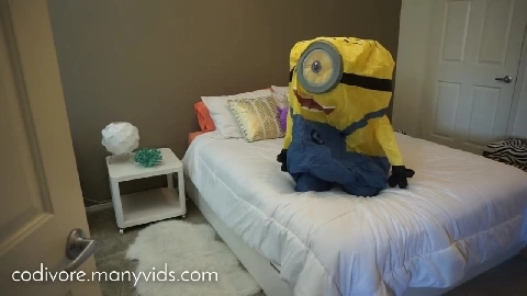 busty minion codi