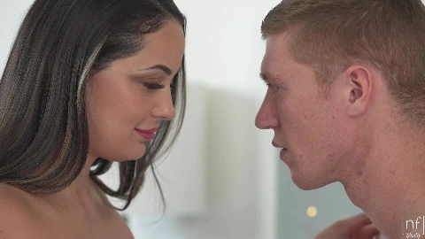 Sofi Ryan Sensual Couples Massage - NFBusty