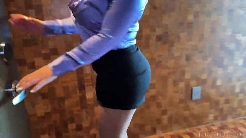 5 Star Hotel Hospitality Service Provided By Busty Slut Sarah Arabic