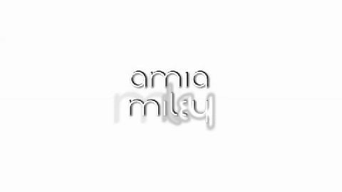 Amia Miley Colegiala