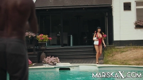 Valentina Ricci ass fucked by the pool guy - Mariska x