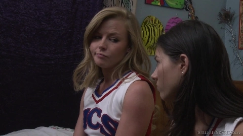 Cheer Squad Sleepovers 18 - Shyla Jennings, Nicole Clitman